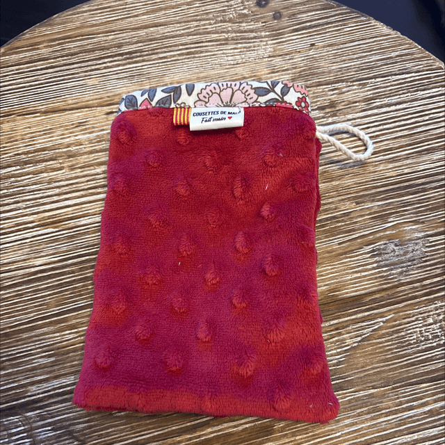 Gant démaquillant rouge