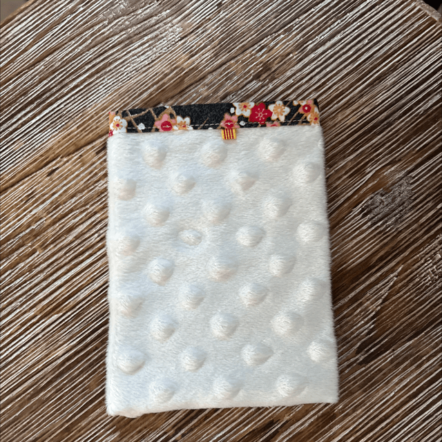 Gant démaquillant blancs