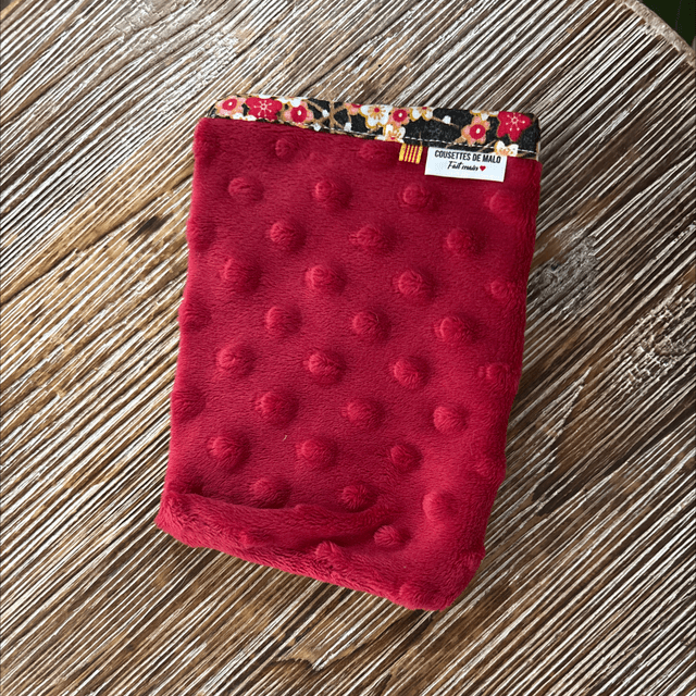 Gant démaquillant rouge