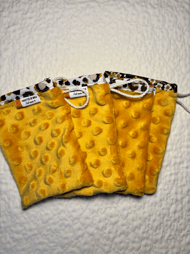 Gant démaquillant jaune